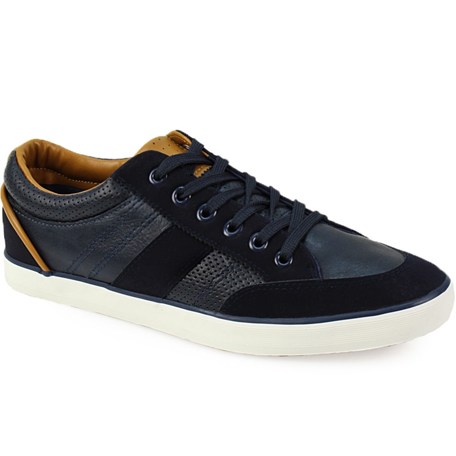 Ανδρικά sneakers με περφορέ σχέδιο Μπλε