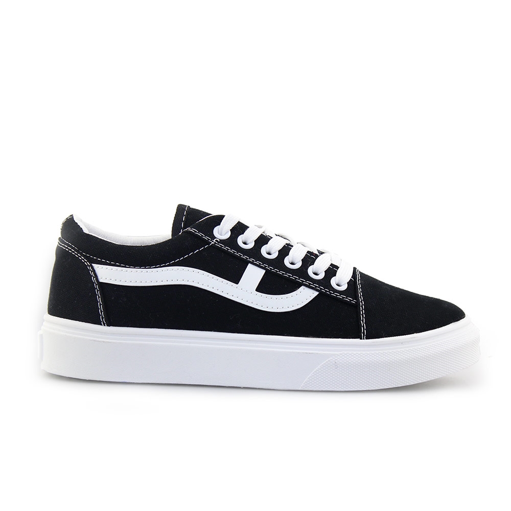 Γυναικεία sneakers με διακοσμητικές ραφές Μαύρο