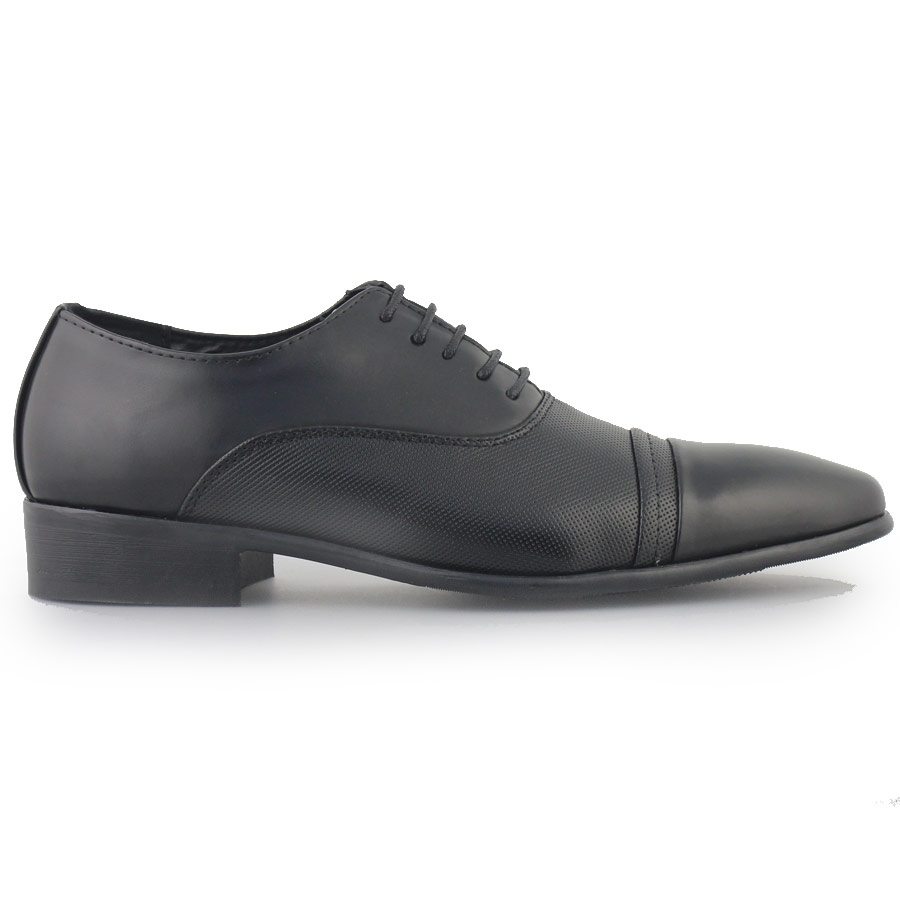 Ανδρικά loafers με διακοσμητικά ανάγλυφα σχέδια Μαύρο