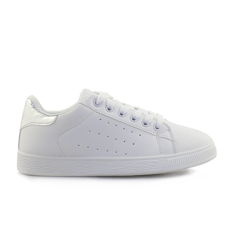 Γυναικεία sneakers μονόχρωμα περφορέ Λευκό/Ασημί