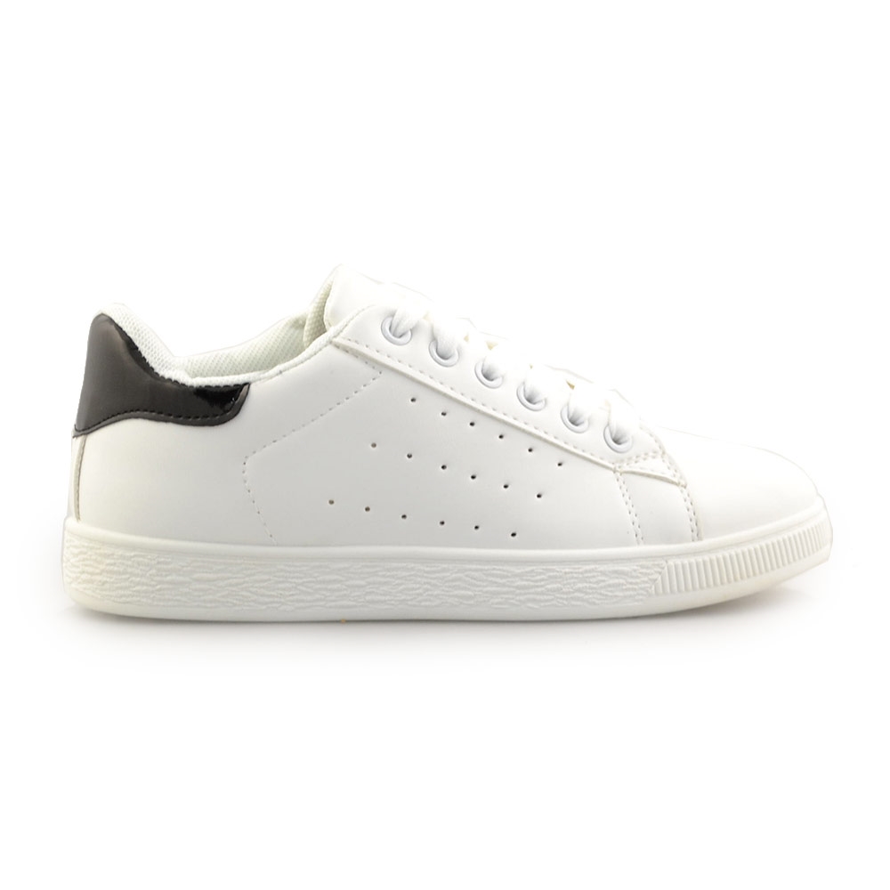 Γυναικεία sneakers μονόχρωμα περφορέ Λευκό/Μαύρο