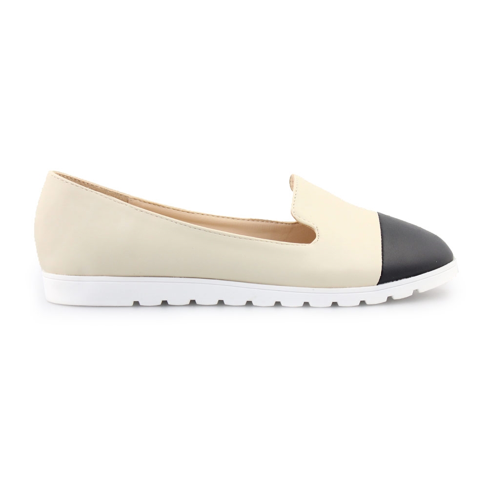 Γυναικεία loafers δίχρωμα Μπεζ/Μαύρο