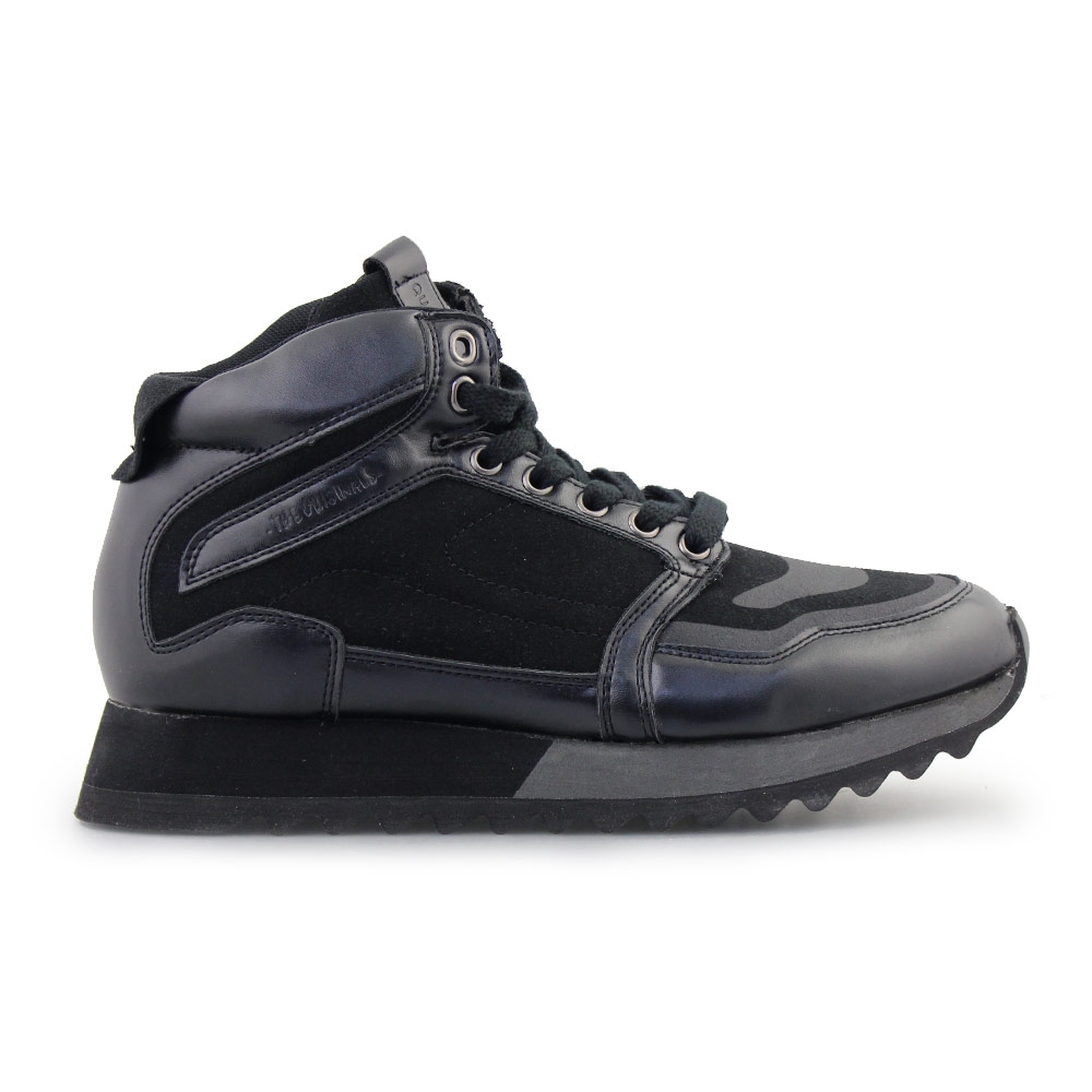 Ανδρικά sneakers με δίχρωμη σόλα Μαύρο