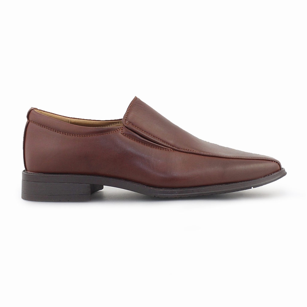 Ανδρικά loafers σε απλή γραμμή Καφέ