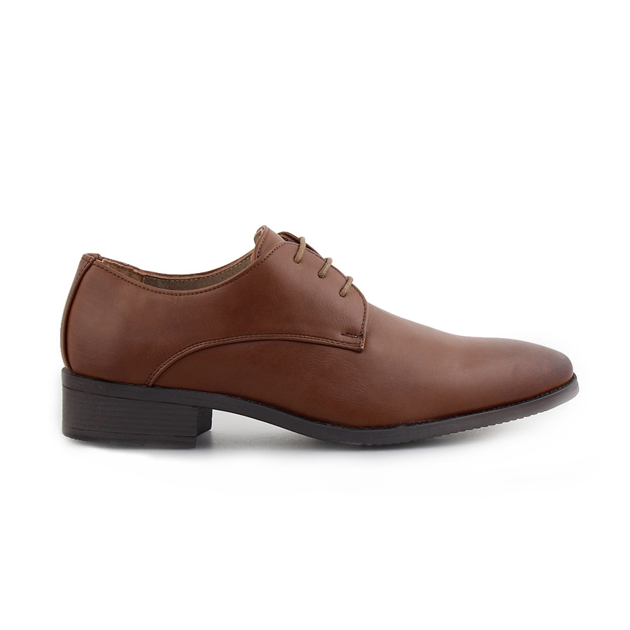 Ανδρικά loafers σε απλή γραμμή Καφέ