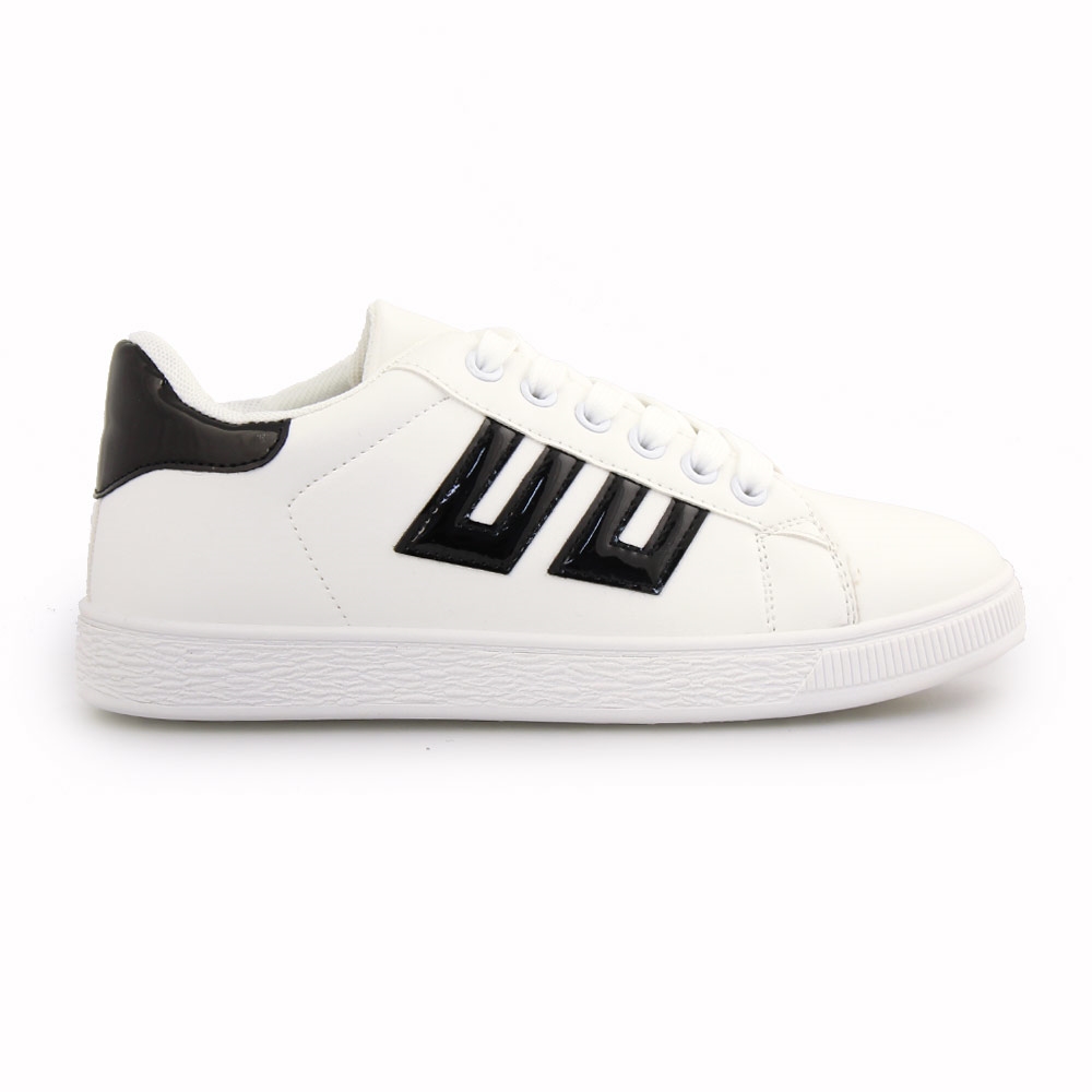 Γυναικεία sneakers με λεπτομέρειες Λευκό/Μαύρο