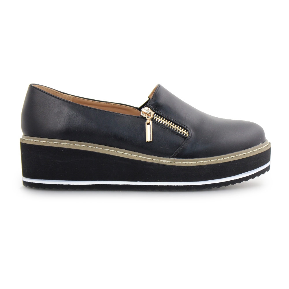 Γυναικεία loafers με διακοσμητικό φερμουάρ Μαύρο
