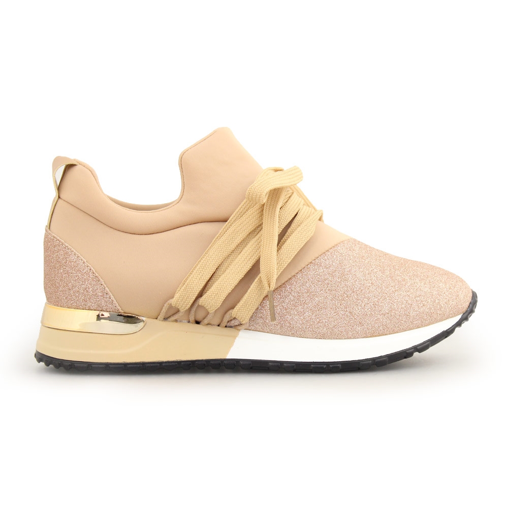 Γυναικεία sneakers με δίχρωμη σόλα Μπεζ