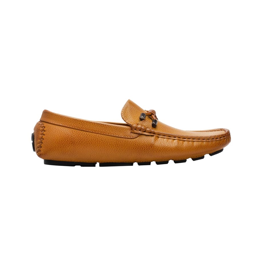 Ανδρικά loafers με μεταλλική λεπτομέρεια Κάμελ