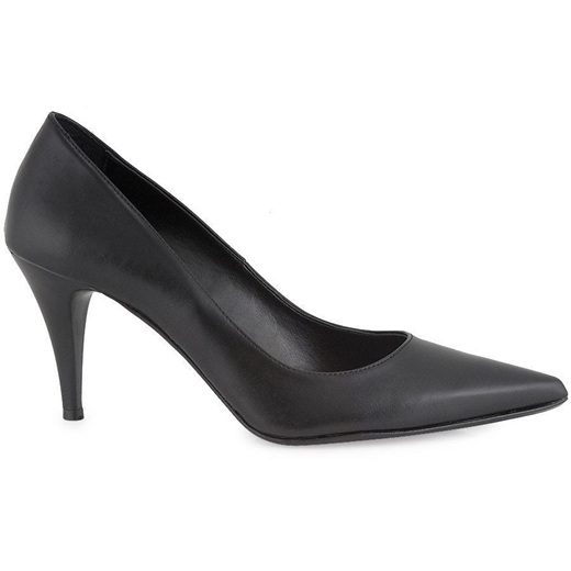 Εικόνα της Γυναικείες γόβες μυτερές Ελληνικής κατασκευής με χαμηλό τακούνι Μαύρο