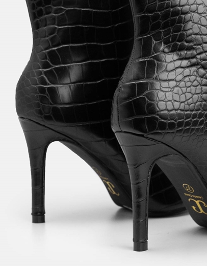 Εικόνα της Μυτερά μονόχρωμα μποτάκια με λεπτό τακούνι Μαύρο