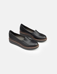 Εικόνα από Μονόχρωμα loafers σε απλή γραμμή Μαύρο