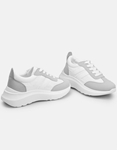 Εικόνα από Γυναικεία sneakers σε συνδυασμούς χρωμάτων Λευκό/Γκρι