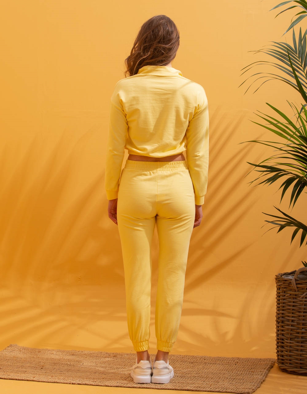 Εικόνα από Αθλητικό σετ φόρμα και crop μπλουζάκι Κίτρινο