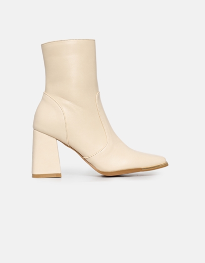 Εικόνα της Γυναικεία μποτάκια με μεταλλική λεπτομέρεια Μπεζ