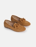 Εικόνα από Loafers suede με μεταλλικούς κρίκους Κάμελ