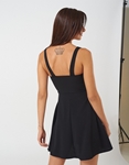 Εικόνα από Μονόχρωμο mini φόρεμα εβαζέ με φερμουάρ Μαύρο