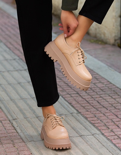 Εικόνα της Γυναικεία loafers με διπλή σόλα Nude