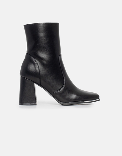 Εικόνα της Γυναικεία μποτάκια με μεταλλική λεπτομέρεια Μαύρο