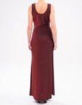 Εικόνα από Maxi λούρεξ φόρεμα με βαθύ ντεκολτέ και σκίσιμο Μπορντώ