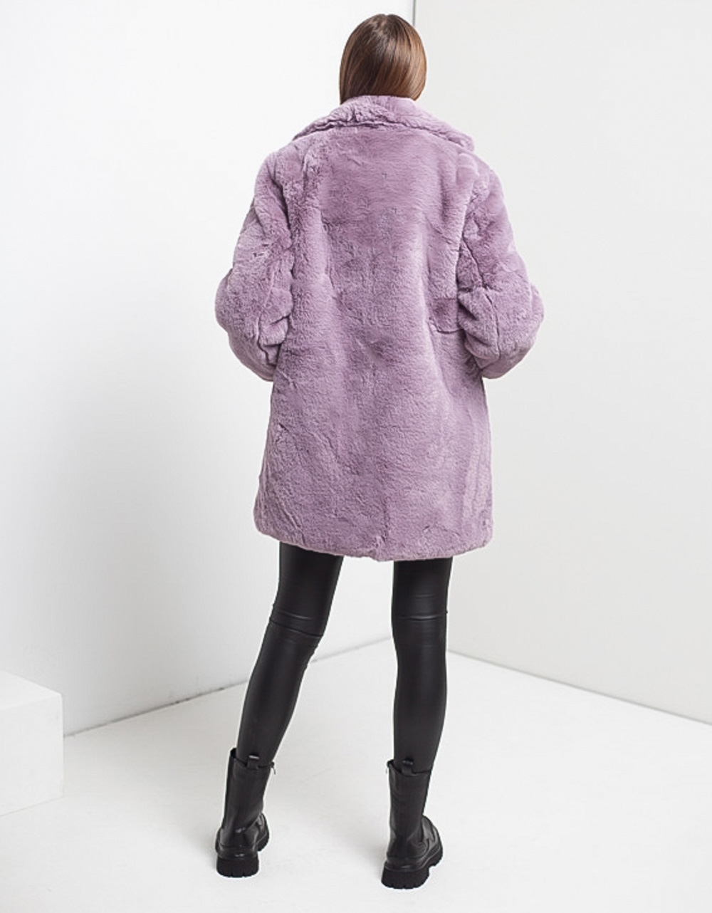 Εικόνα από Γυναικείo παλτό soft touch από οικολογική γούνα Λιλά