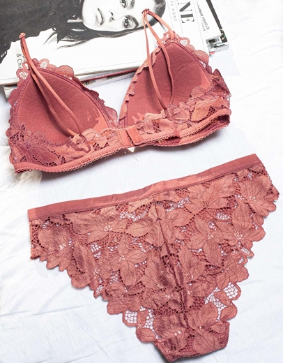 Εικόνα της Γυναικείο σετ εσωρούχων με δαντέλα Σομόν