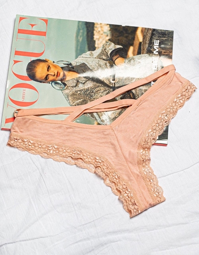 Εικόνα της Γυναικείο brazil με σχέδιo Nude