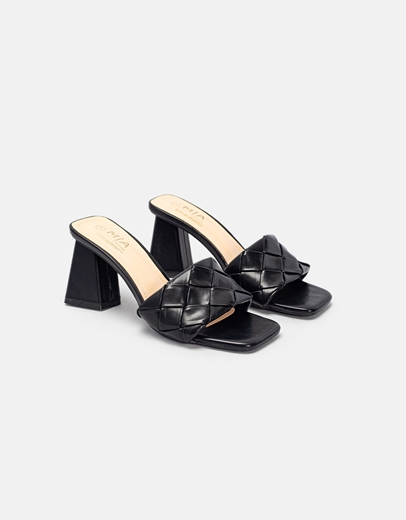 Εικόνα της Γυναικεία mules με καρέ σόλα και πλεκτή φάσα Μαύρο