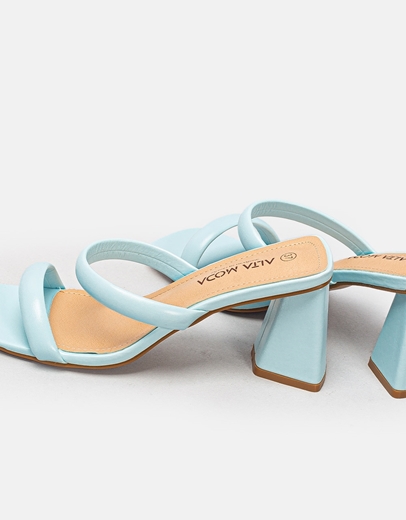 Εικόνα της Γυναικεία mules σε καρέ γραμμή Σιέλ