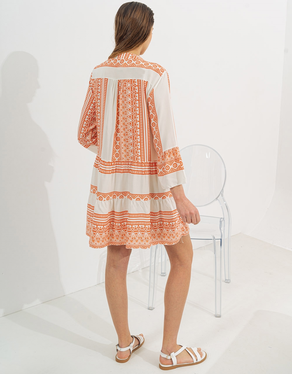 Εικόνα από Mini φόρεμα εβαζέ με γεωμετρικά σχέδια και μακριά μανίκια Πορτοκαλί