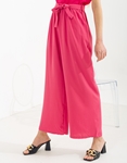 Εικόνα από Wide leg παντελόνα με λάστιχο στη μέση και ζωνάκι Ροζ