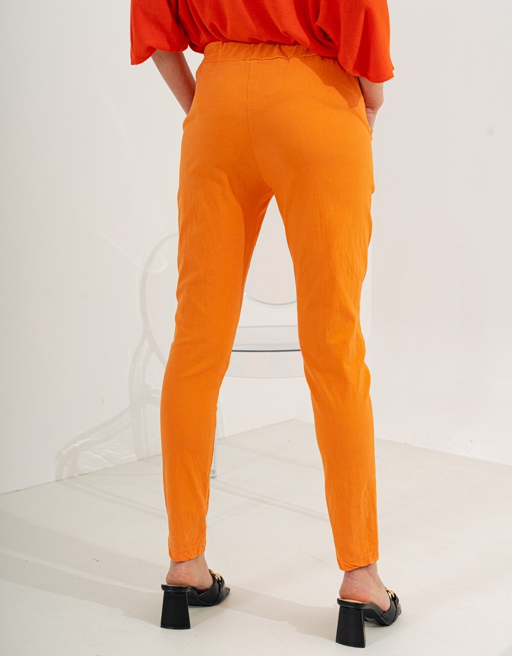 Εικόνα από Παντελόνι ελαστικό με λάστιχο στη μέση Πορτοκαλί