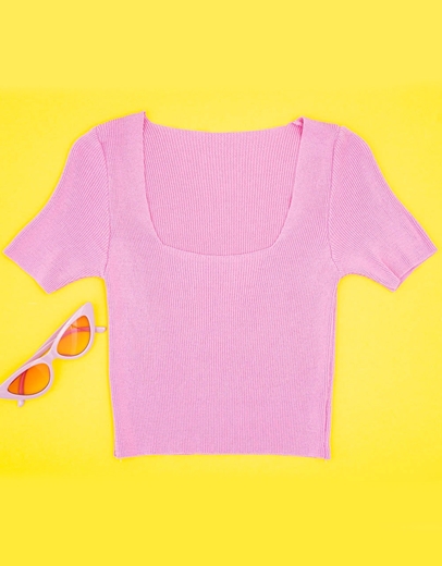 Εικόνα της Crop top ριπ κοντομάνικο με καρέ λαιμόκοψη Ροζ