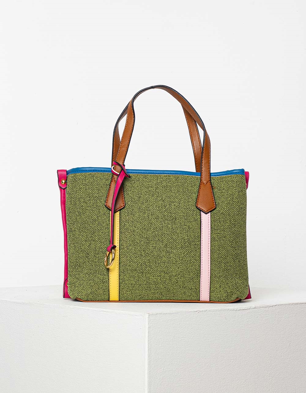 Εικόνα από Γυναικεία τσάντα χειρός με χρωματιστές πινελιές και μεταλλική λεπτομέρεια Πράσινο