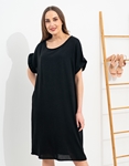 Εικόνα από Oversized midi φόρεμα με κολιέ και βολάν στα μανίκια Μαύρο