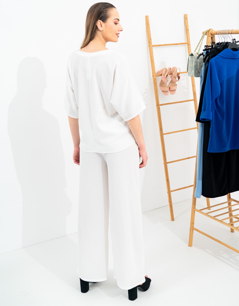 Εικόνα από Σετ παντελόνα και μπλούζα με δέσιμο Λευκό