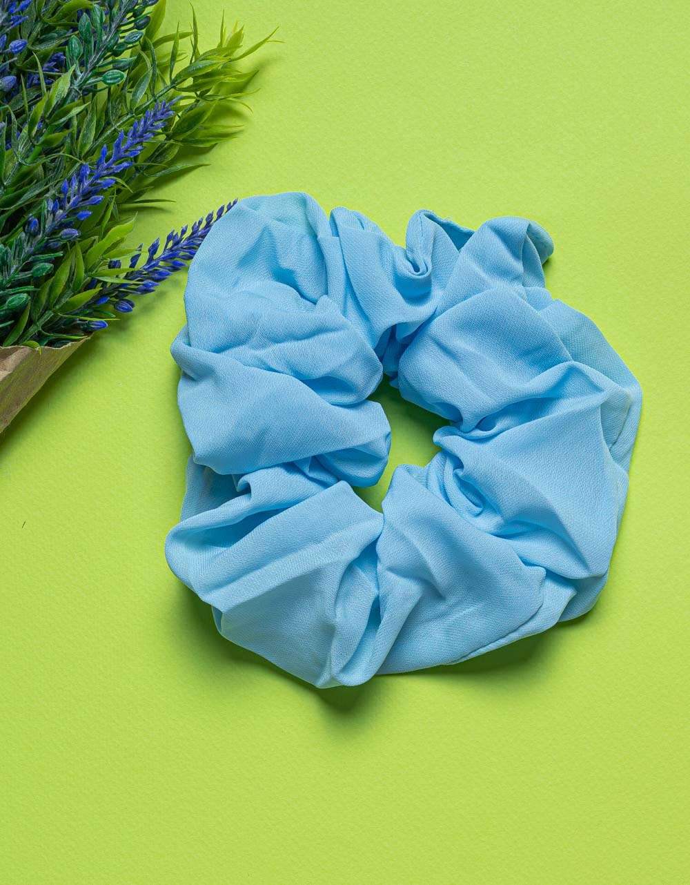 Εικόνα από Basic μονόχρωμα scrunchies υφασμάτινα small Σιέλ