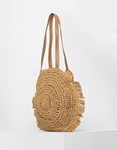 Εικόνα από Γυναικεία τσάντα ώμου ψάθινη σε στρογγυλό σχήμα με κρόσια Πούρο