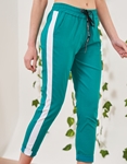 Εικόνα από Ελαστικό παντελόνι με λευκή ρίγα στο πλάι Πράσινο