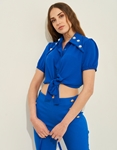 Εικόνα από Crop πουκάμισο με διακοσμητικές πέρλες στο πέτο Μπλε