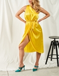 Εικόνα από Φόρεμα midi σατέν με έναν ώμο Κίτρινο