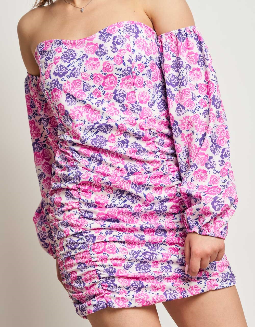 Εικόνα από Off shoulders floral μίνι φόρεμα με puffy μανίκια Ροζ