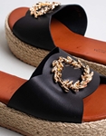 Εικόνα από Flatforms με χρυσή αγκράφα Μαύρο