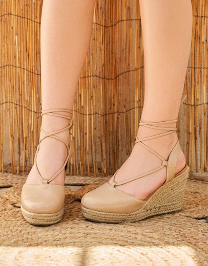 Εικόνα της Εσπαντρίγιες με δέσιμο lace up Nude