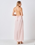 Εικόνα από Maxi σατέν φόρεμα κρουαζέ με λάστιχο στο στήθος Ροζ