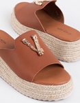 Εικόνα από Flatforms με μεταλλική αγκράφα Ταμπά