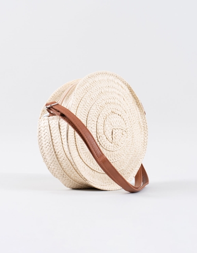 Εικόνα της Ψάθινο τσαντάκι ώμου σε στρογγυλό σχήμα Μπεζ