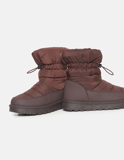 Εικόνα της Μποτάκια apres ski με διακοσμητικές ραφές Καφέ