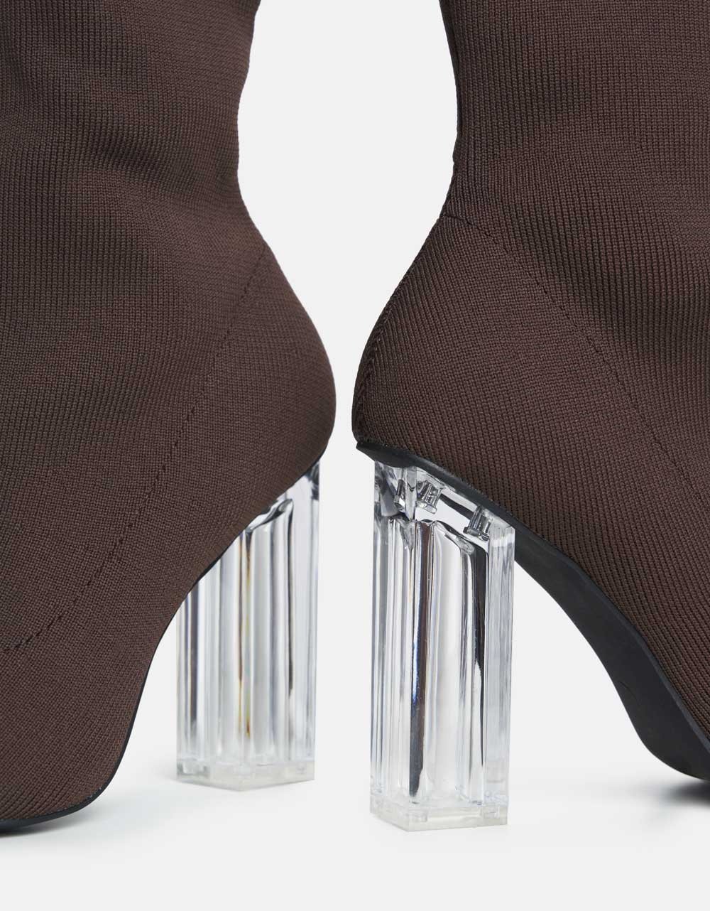 Εικόνα από Ψηλοτάκουνα μποτάκια κάλτσα με διάφανο τακούνι Καφέ