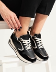 Εικόνα από Sneakers με διπλή σόλα Μαύρο